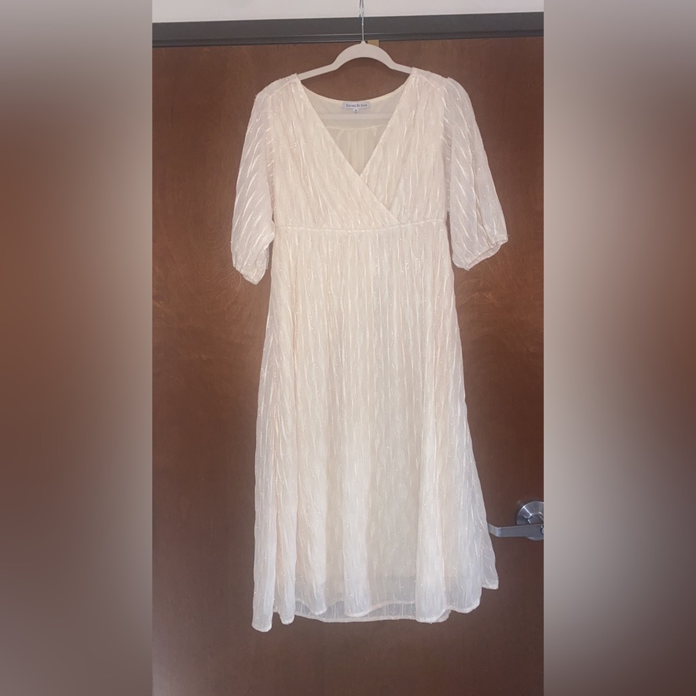 “See + Be Seen” Boutique Midi Dress